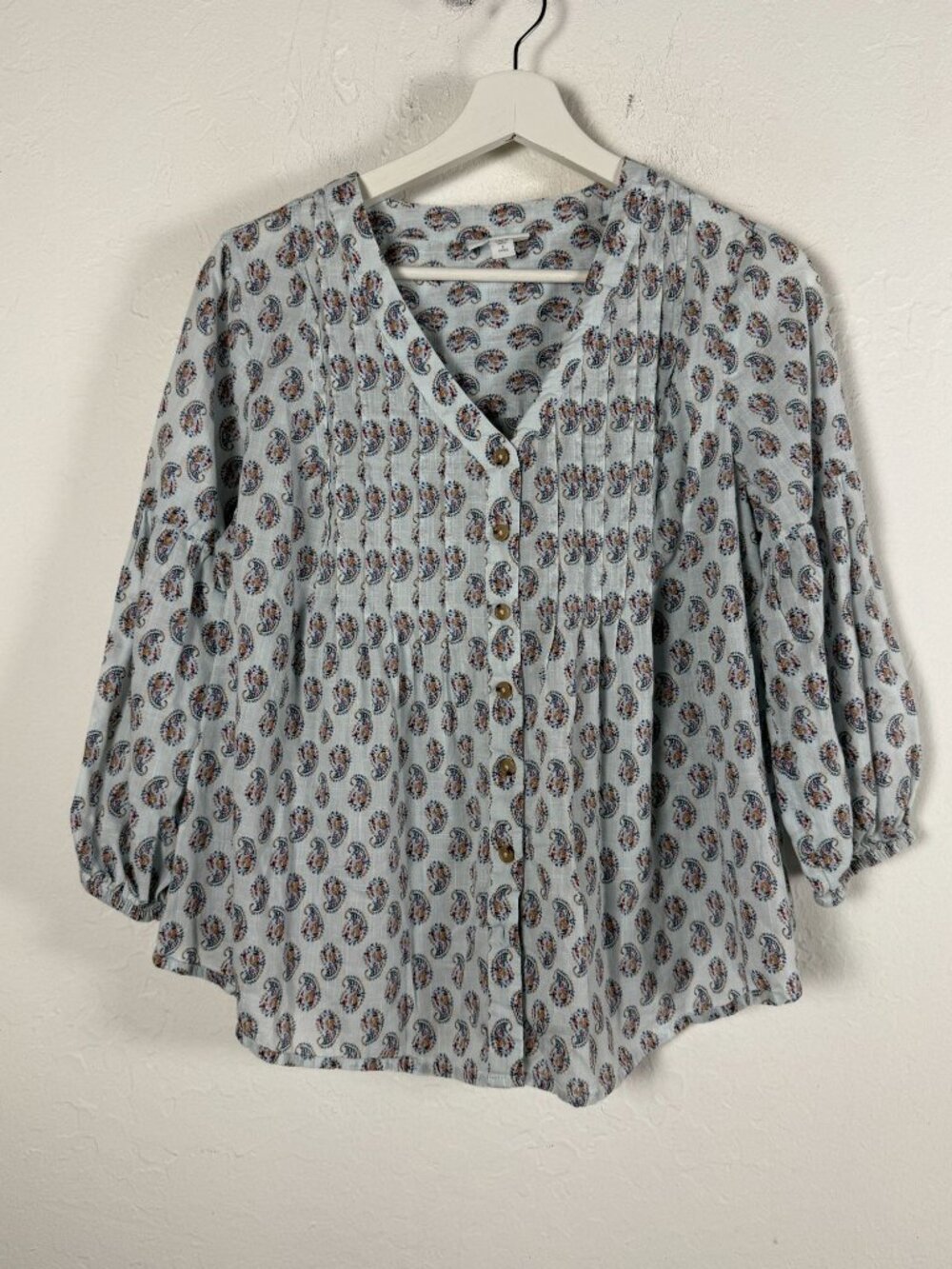 J.Jill Paisley Pleated Front Top Blue Button V-Neck 3/4 Sleeve Blouse Small Pet